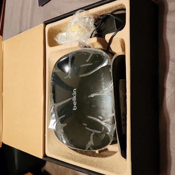 Belkin AC1200 DB wifi dual band AC+router - Picture 2 of 3